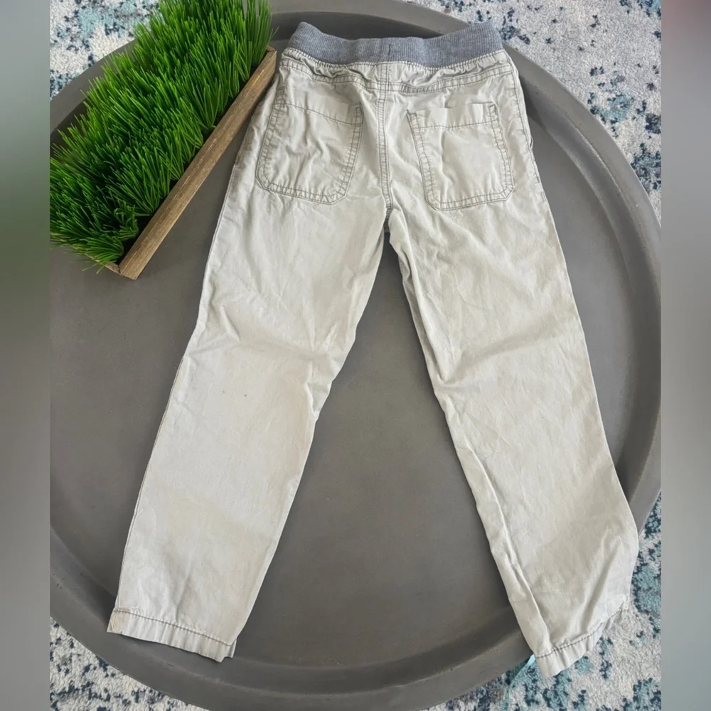 Carter's Gray and Cream Kid's Pants Size 7